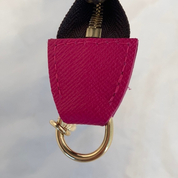 LOUIS Vuitton Christmas 2020 mini pochette access - Picture 7 of 13